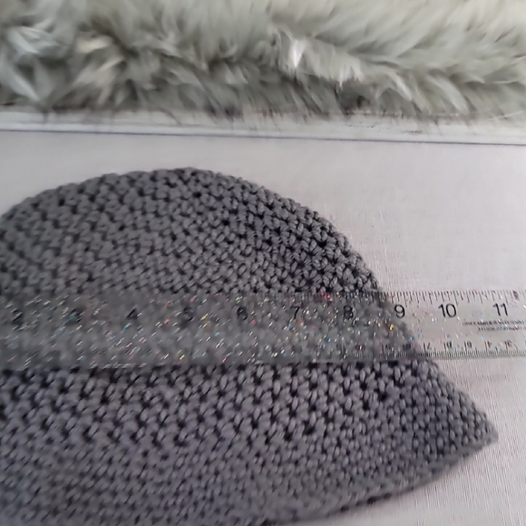 Gray Knit Women's Hat - Picture 12 of 14